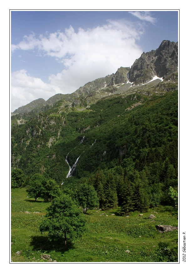 Lac_de_Crop_001.jpg - La cascade de Crop.