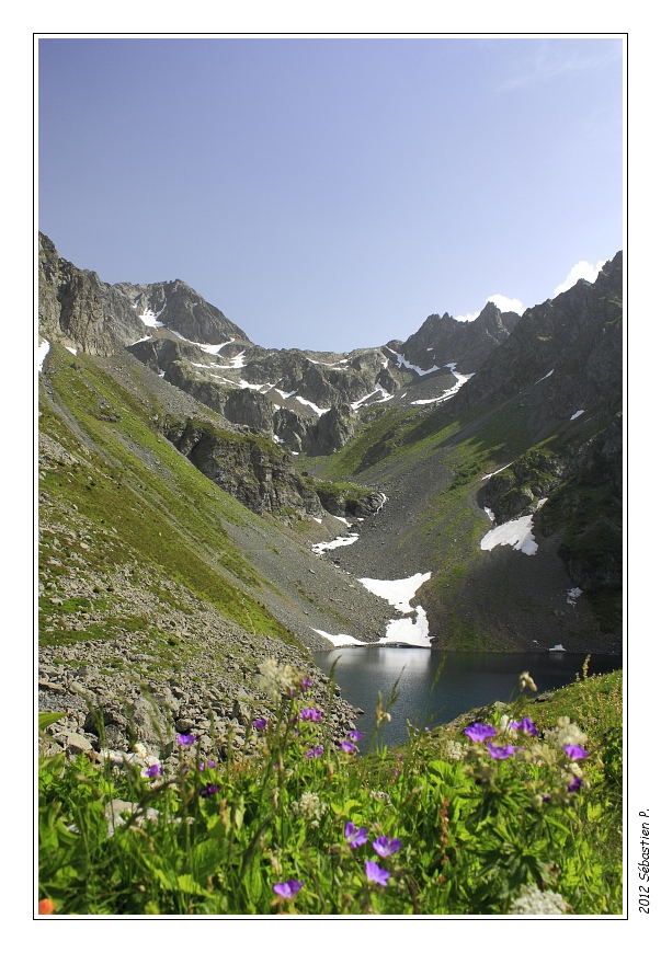 Lac_de_Crop_006.jpg - Après le final assez raide, enfin, le lac de Crop.