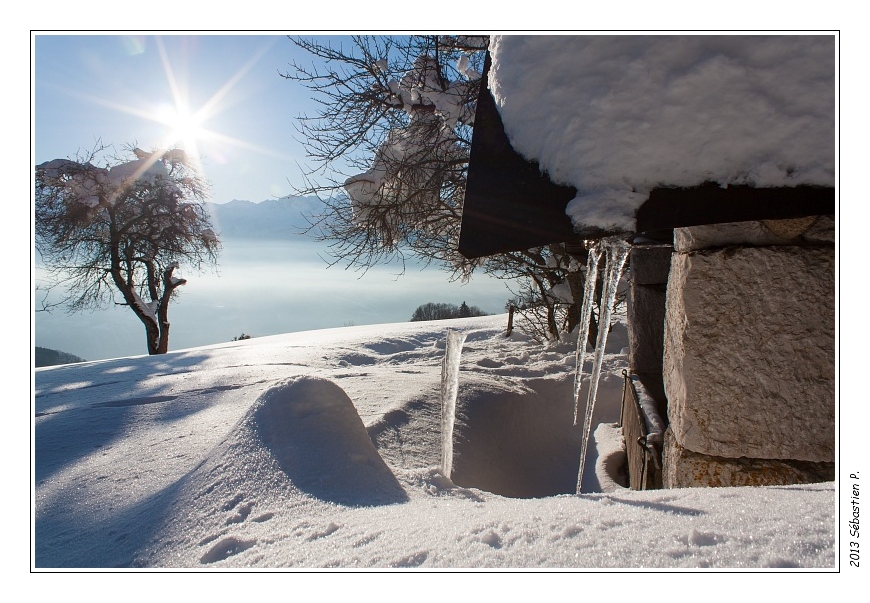 2013_Le_Baure_065.jpg - Malgré le soleil, rien ne fond ce matin