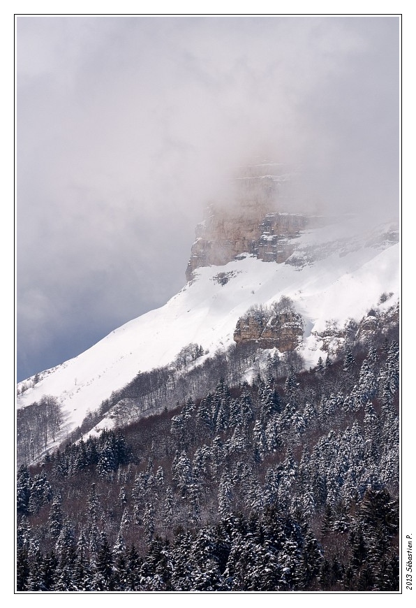 Les_Dioux_076.JPG - Les nuages reviennent sur les falaises de Chartreuse