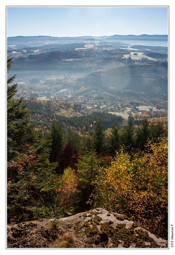 Haute_Pierre_Moyenmoutier_044.jpg - La vallée du Rabodeau, vue vers l'amont
